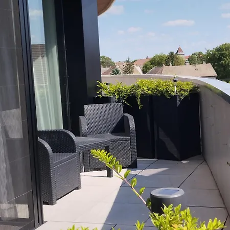 Appartamento Cedrus Liget - Szeged